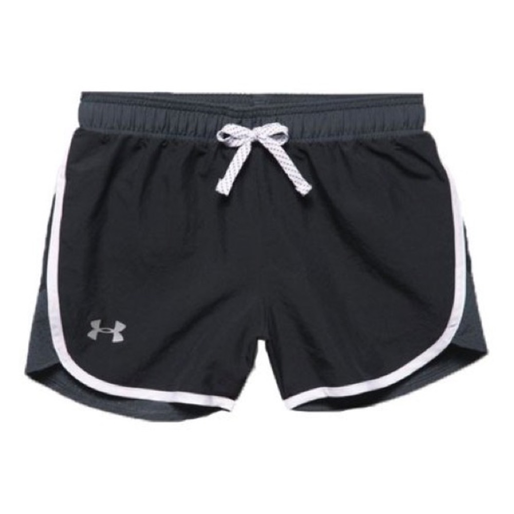 Black under amour shorts (great condition)🌊